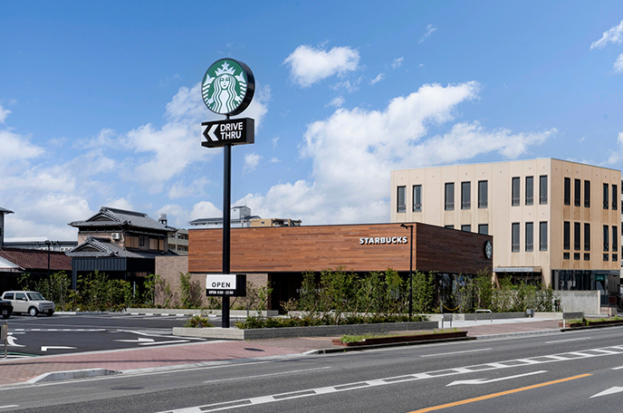 三重県鈴鹿市 スターバックス鈴鹿中央通店